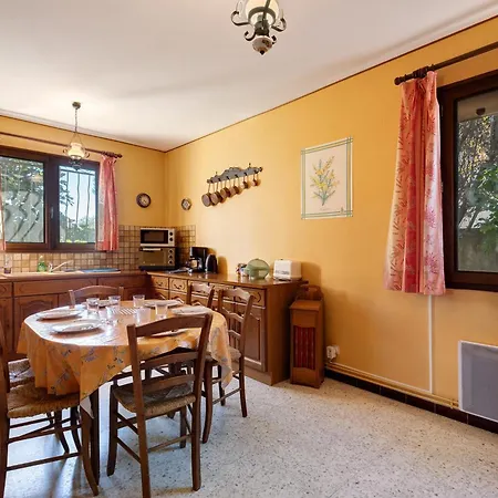 Maison Confortable Toute Equipee * Saint-Gilles (Gard)