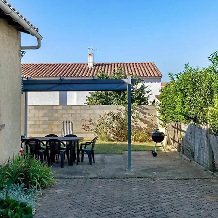 Maison Confortable Toute Equipee * Saint-Gilles (Gard)